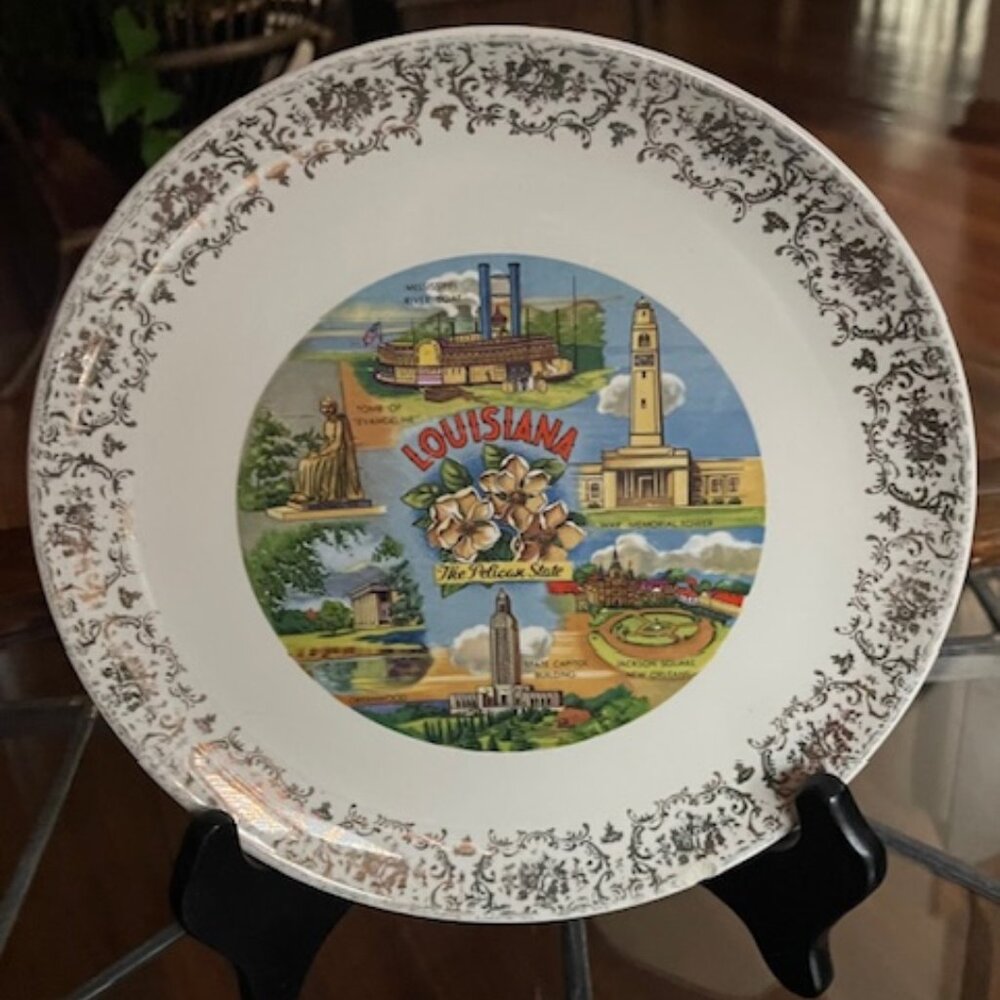 Louisiana “The Pelican State” Vintage 9 ½” Plate 1950’s